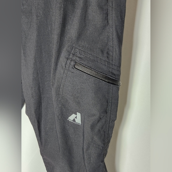 Eddie Bauer Women’s First Ascent Pant Black Size 6 Black Ankle Drawstring - Picture 2 of 11